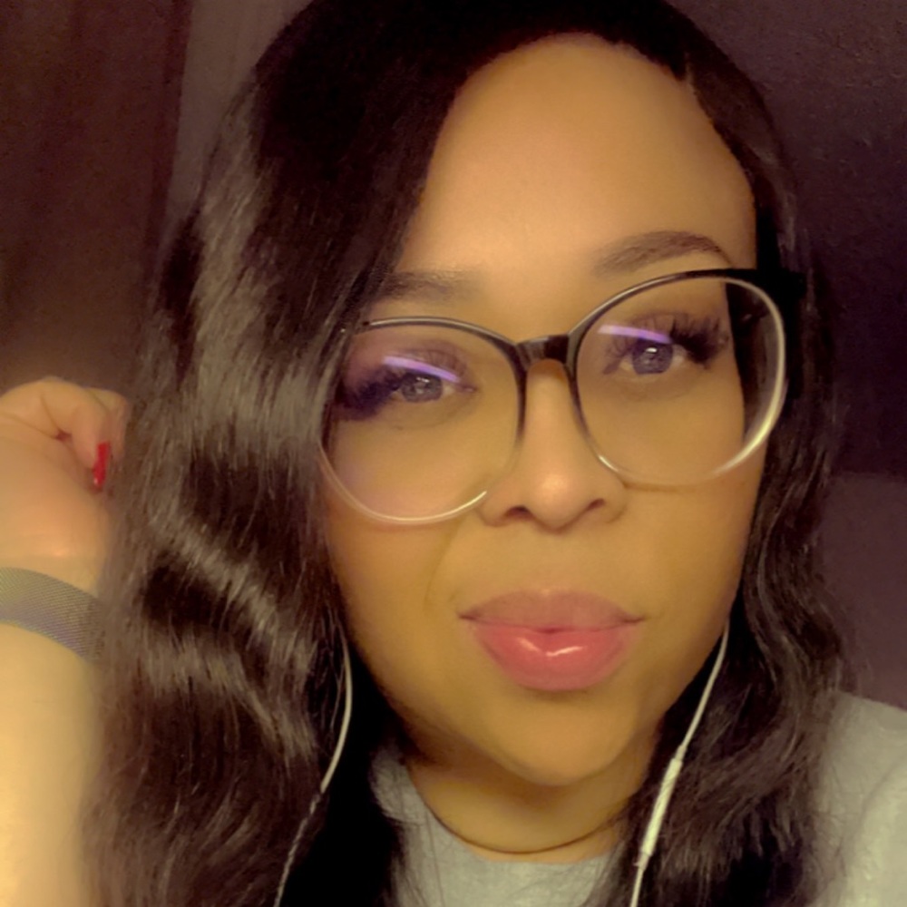 Meet your Posher, Posh